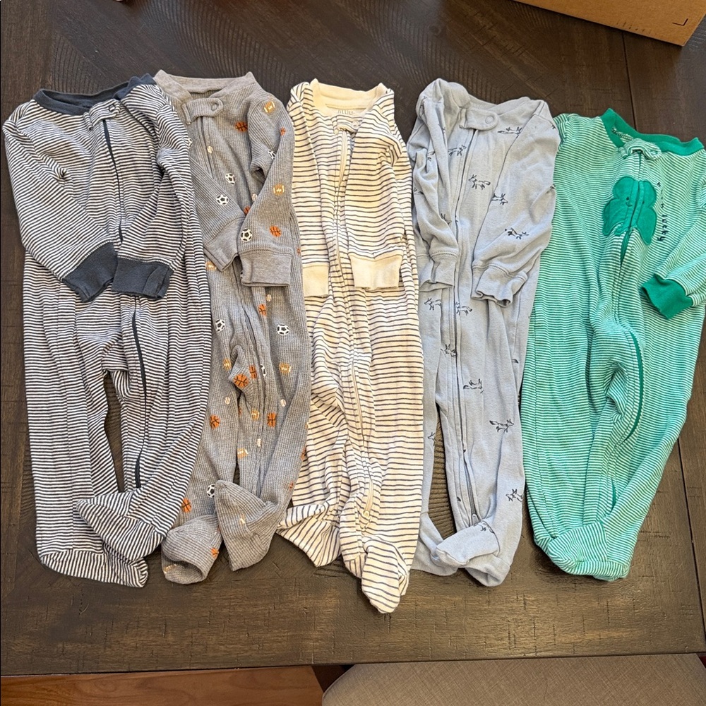 Carters Onesie Bundle Set - 9 months